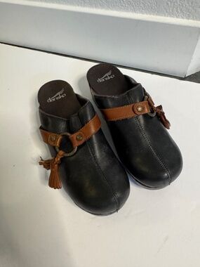 Dansko Shandi Black Nubuck Leather Clogs Shoes Women's Size EU 38 | US 7.5–8